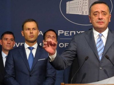 Скупштина Србије о Предлогу закона о стицању права својине над земљиштем и објектима